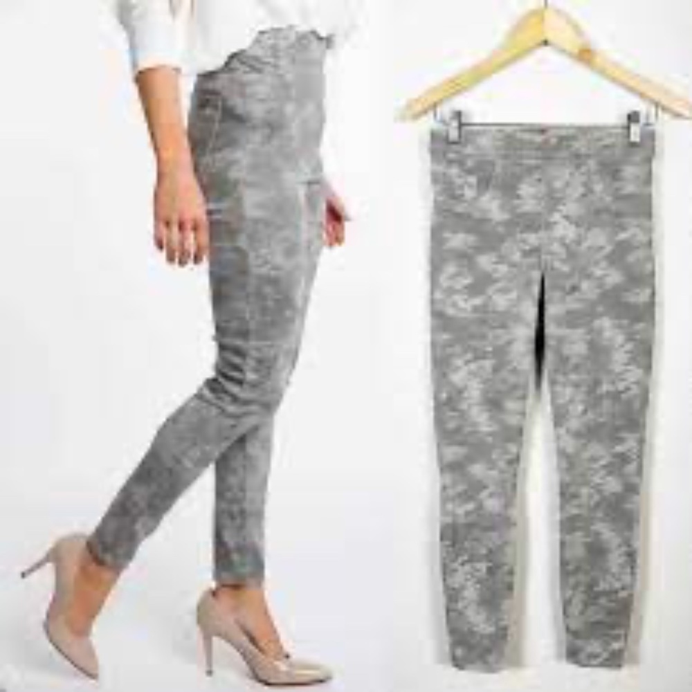 Spanx Women's Sz M Jean-ish Ankle Leggings Light Gray Stonewash Camo Slimming